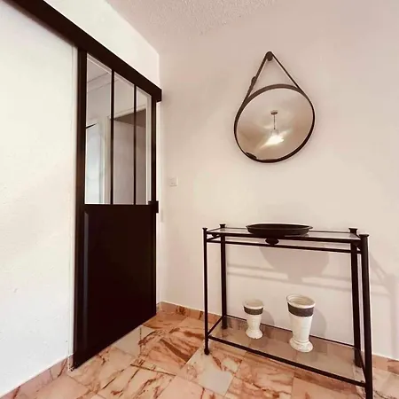 Eden B7 Apartament *